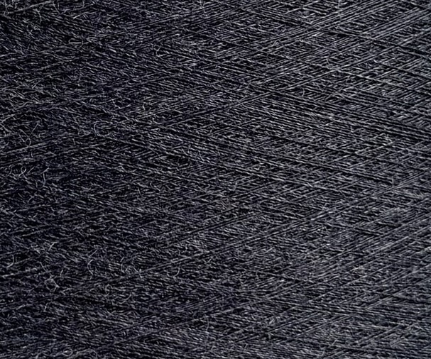 FBSilk – Filati Buratti Art. G3622 3200 m / 100 g – Fil 100% soie tussah col. Bleu Navy 43102